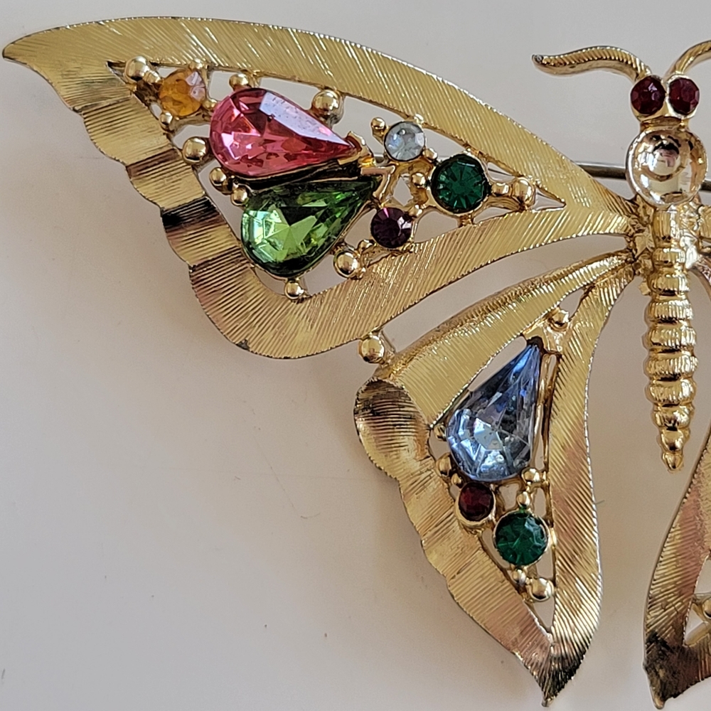 Gold-tone Rhinestone Butterfly Brooch - Picture 5 of 7
